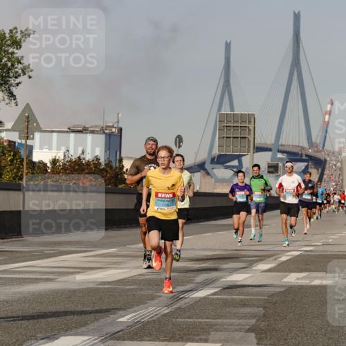 03.10.2026 - Köhlbrandbrückenlauf Michael Burmester http://msf.ph/oto/10765212 03.10.2026 09:42:15 Position 3 1425, 1296, 12, 5 meine-sportfotos.de