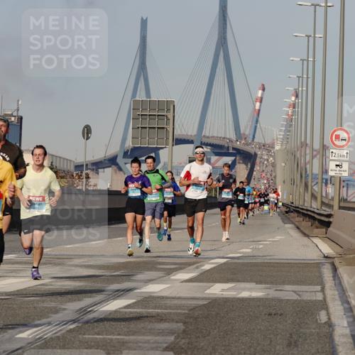 03.10.2026 - Köhlbrandbrückenlauf Michael Burmester http://msf.ph/oto/10765218 03.10.2026 09:42:17 Position 3 1296, 12, 5 meine-sportfotos.de