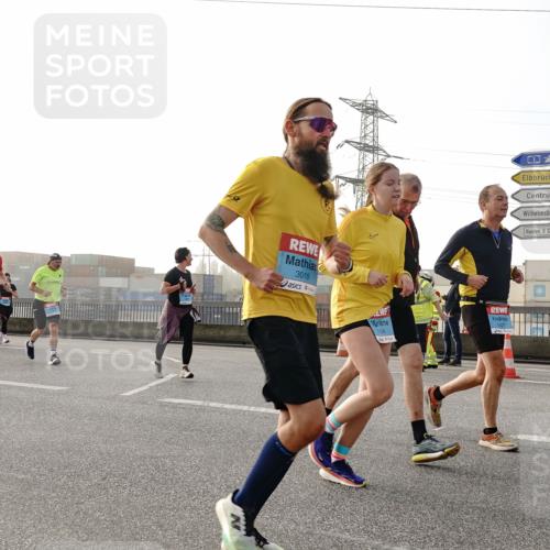 03.10.2026 - Köhlbrandbrückenlauf Michael Burmester http://msf.ph/oto/10765225 03.10.2026 09:19:28 Position 3 3019, 1104 meine-sportfotos.de
