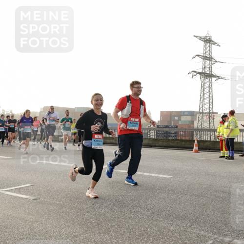 03.10.2026 - Köhlbrandbrückenlauf Michael Burmester http://msf.ph/oto/10765231 03.10.2026 09:19:29 Position 3 1804 meine-sportfotos.de