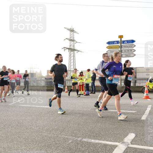 03.10.2026 - Köhlbrandbrückenlauf Michael Burmester http://msf.ph/oto/10765253 03.10.2026 09:19:33 Position 3 1143 meine-sportfotos.de