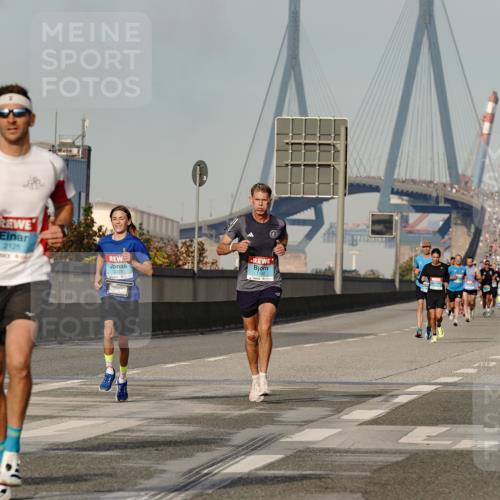 03.10.2026 - Köhlbrandbrückenlauf Michael Burmester http://msf.ph/oto/10765255 03.10.2026 09:42:25 Position 3 20, 2125, 2278, 12, 5 meine-sportfotos.de