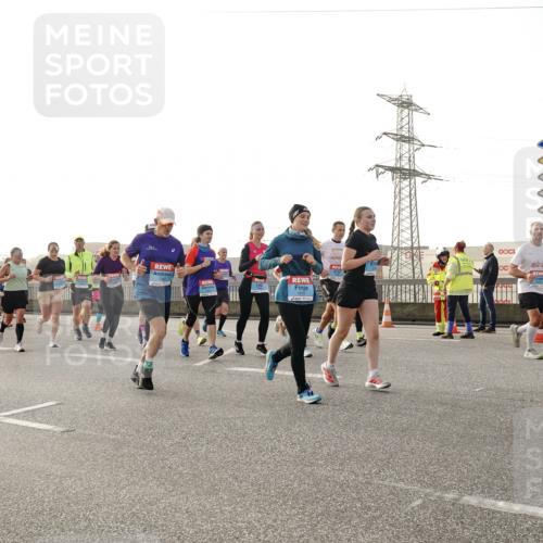 03.10.2026 - Köhlbrandbrückenlauf Michael Burmester http://msf.ph/oto/10765269 03.10.2026 09:19:34 Position 3  meine-sportfotos.de