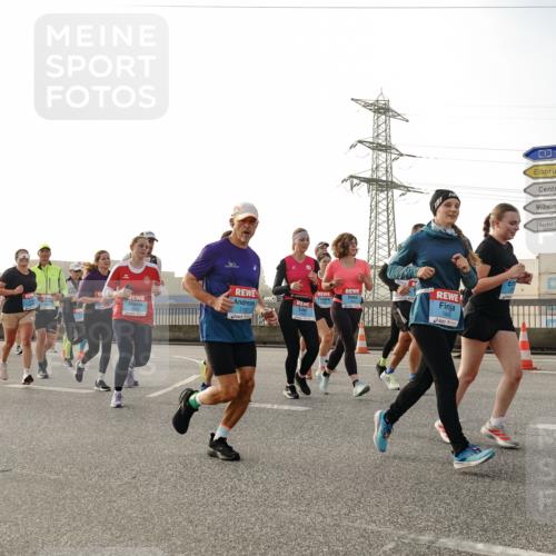 03.10.2026 - Köhlbrandbrückenlauf Michael Burmester http://msf.ph/oto/10765271 03.10.2026 09:19:35 Position 3 2187, 1845 meine-sportfotos.de