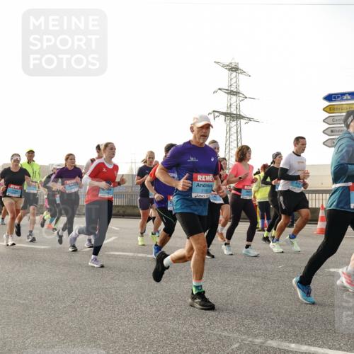 03.10.2026 - Köhlbrandbrückenlauf Michael Burmester http://msf.ph/oto/10765278 03.10.2026 09:19:35 Position 3 2187, 1845 meine-sportfotos.de