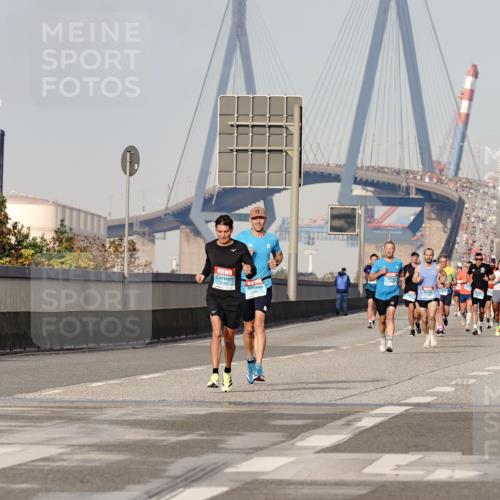 03.10.2026 - Köhlbrandbrückenlauf Michael Burmester http://msf.ph/oto/10765281 03.10.2026 09:42:34 Position 3 2194, 126, 11, 11, 12, 5 meine-sportfotos.de