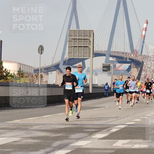 03.10.2026 - Köhlbrandbrückenlauf Michael Burmester http://msf.ph/oto/10765282 03.10.2026 09:42:34 Position 3  meine-sportfotos.de