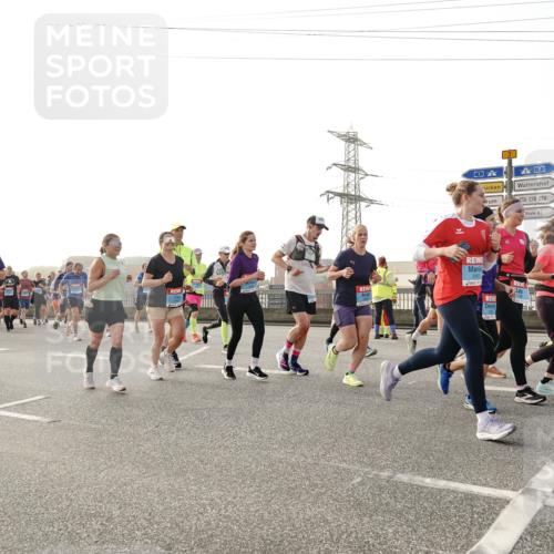03.10.2026 - Köhlbrandbrückenlauf Michael Burmester http://msf.ph/oto/10765285 03.10.2026 09:19:36 Position 3 3, 2961 meine-sportfotos.de