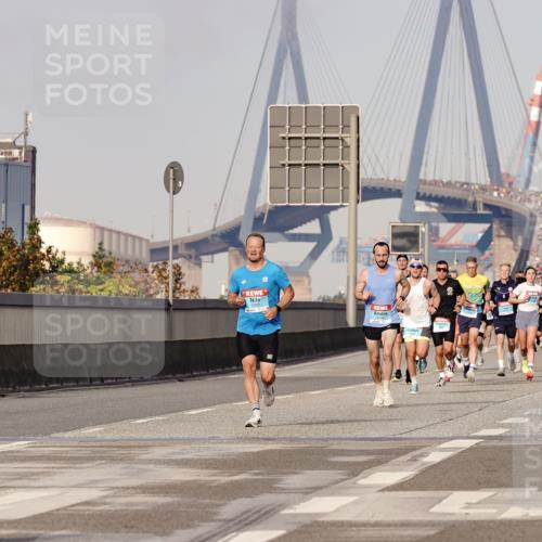 03.10.2026 - Köhlbrandbrückenlauf Michael Burmester http://msf.ph/oto/10765297 03.10.2026 09:42:44 Position 3  meine-sportfotos.de