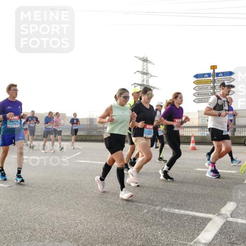 03.10.2026 - Köhlbrandbrückenlauf Michael Burmester http://msf.ph/oto/10765298 03.10.2026 09:19:37 Position 3  meine-sportfotos.de