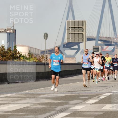 03.10.2026 - Köhlbrandbrückenlauf Michael Burmester http://msf.ph/oto/10765302 03.10.2026 09:42:45 Position 3 1259 meine-sportfotos.de