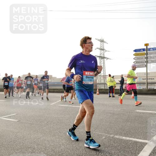 03.10.2026 - Köhlbrandbrückenlauf Michael Burmester http://msf.ph/oto/10765310 03.10.2026 09:19:38 Position 3 1799, 3 meine-sportfotos.de