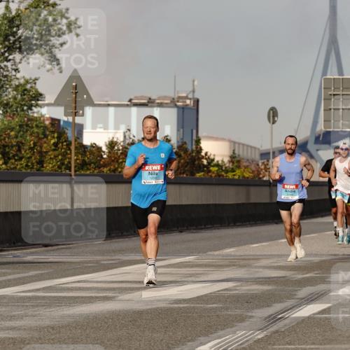 03.10.2026 - Köhlbrandbrückenlauf Michael Burmester http://msf.ph/oto/10765316 03.10.2026 09:42:50 Position 3 1259, 2149 meine-sportfotos.de