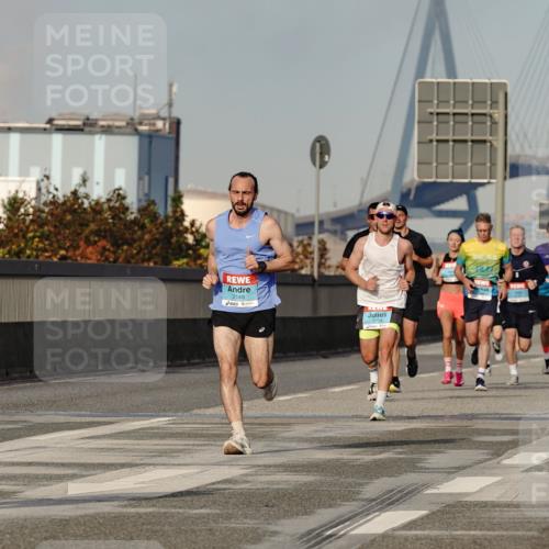 03.10.2026 - Köhlbrandbrückenlauf Michael Burmester http://msf.ph/oto/10765321 03.10.2026 09:42:52 Position 3 1259, 2149 meine-sportfotos.de