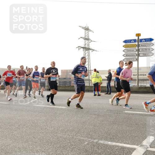 03.10.2026 - Köhlbrandbrückenlauf Michael Burmester http://msf.ph/oto/10765325 03.10.2026 09:19:40 Position 3  meine-sportfotos.de