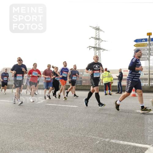03.10.2026 - Köhlbrandbrückenlauf Michael Burmester http://msf.ph/oto/10765330 03.10.2026 09:19:41 Position 3 3 meine-sportfotos.de