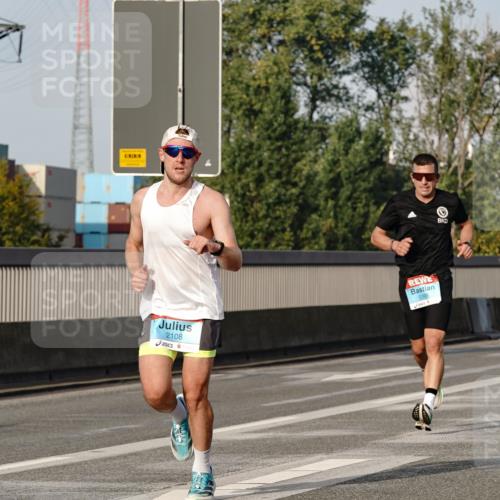 03.10.2026 - Köhlbrandbrückenlauf Michael Burmester http://msf.ph/oto/10765346 03.10.2026 09:43:02 Position 3 2309, 2108 meine-sportfotos.de