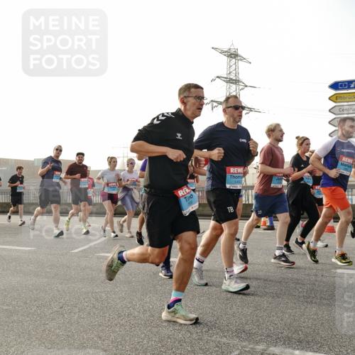 03.10.2026 - Köhlbrandbrückenlauf Michael Burmester http://msf.ph/oto/10765347 03.10.2026 09:19:42 Position 3 1452, 3 meine-sportfotos.de