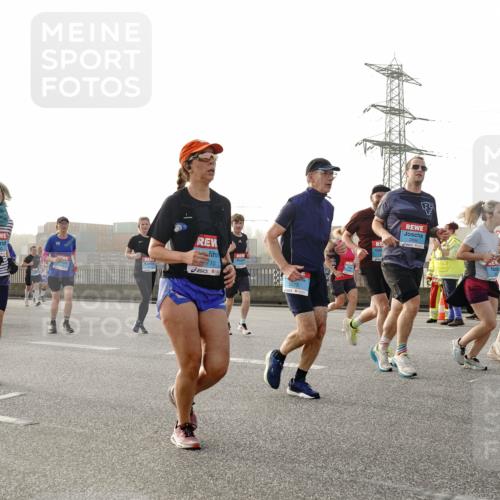 03.10.2026 - Köhlbrandbrückenlauf Michael Burmester http://msf.ph/oto/10765359 03.10.2026 09:19:44 Position 3 710, 2273, 3 meine-sportfotos.de
