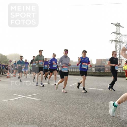 03.10.2026 - Köhlbrandbrückenlauf Michael Burmester http://msf.ph/oto/10765370 03.10.2026 09:19:46 Position 3 1347, 2980 meine-sportfotos.de