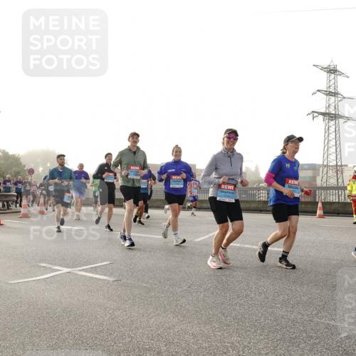 03.10.2026 - Köhlbrandbrückenlauf Michael Burmester http://msf.ph/oto/10765380 03.10.2026 09:19:46 Position 3 1344 meine-sportfotos.de