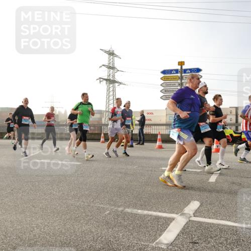 03.10.2026 - Köhlbrandbrückenlauf Michael Burmester http://msf.ph/oto/10765401 03.10.2026 09:19:51 Position 3 3 meine-sportfotos.de