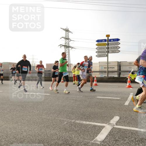 03.10.2026 - Köhlbrandbrückenlauf Michael Burmester http://msf.ph/oto/10765408 03.10.2026 09:19:51 Position 3 3 meine-sportfotos.de