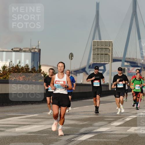 03.10.2026 - Köhlbrandbrückenlauf Michael Burmester http://msf.ph/oto/10765409 03.10.2026 09:43:16 Position 3  meine-sportfotos.de