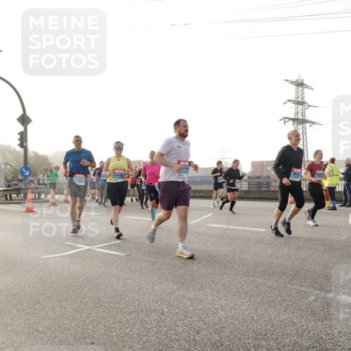 03.10.2026 - Köhlbrandbrückenlauf Michael Burmester http://msf.ph/oto/10765411 03.10.2026 09:19:52 Position 3  meine-sportfotos.de