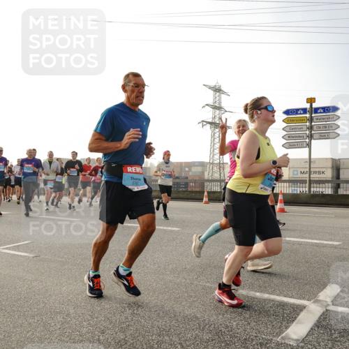 03.10.2026 - Köhlbrandbrückenlauf Michael Burmester http://msf.ph/oto/10765424 03.10.2026 09:19:53 Position 3 3767 meine-sportfotos.de