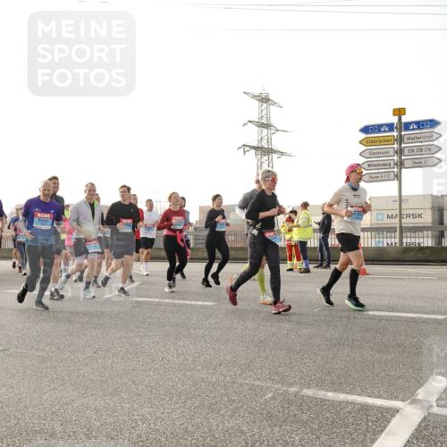03.10.2026 - Köhlbrandbrückenlauf Michael Burmester http://msf.ph/oto/10765436 03.10.2026 09:19:55 Position 3 4 meine-sportfotos.de