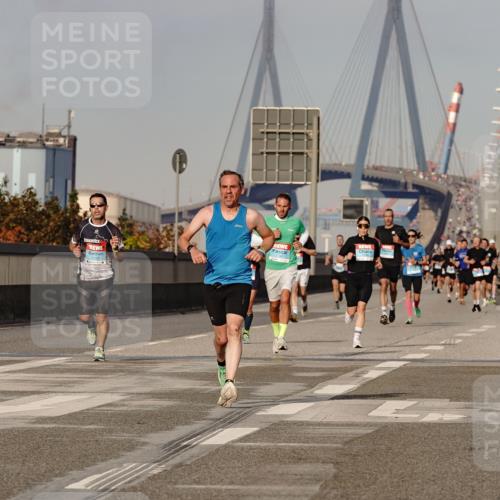 03.10.2026 - Köhlbrandbrückenlauf Michael Burmester http://msf.ph/oto/10765465 03.10.2026 09:43:32 Position 3  meine-sportfotos.de