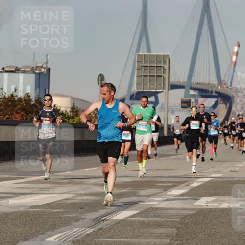 03.10.2026 - Köhlbrandbrückenlauf Michael Burmester http://msf.ph/oto/10765469 03.10.2026 09:43:33 Position 3 12, 5 meine-sportfotos.de