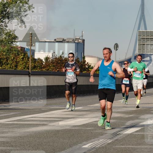 03.10.2026 - Köhlbrandbrückenlauf Michael Burmester http://msf.ph/oto/10765472 03.10.2026 09:43:34 Position 3 2178 meine-sportfotos.de