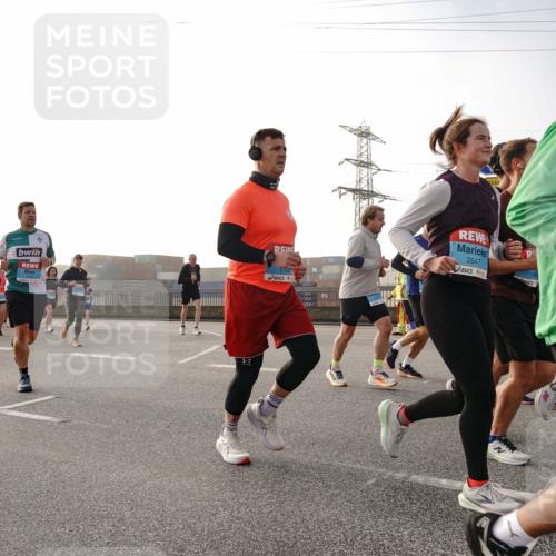 03.10.2026 - Köhlbrandbrückenlauf Michael Burmester http://msf.ph/oto/10765477 03.10.2026 09:20:00 Position 3 1769, 2647, 1889 meine-sportfotos.de