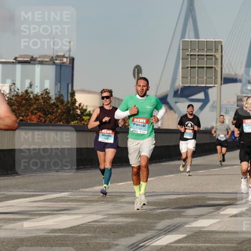 03.10.2026 - Köhlbrandbrückenlauf Michael Burmester http://msf.ph/oto/10765479 03.10.2026 09:43:36 Position 3 1760, 2148 meine-sportfotos.de