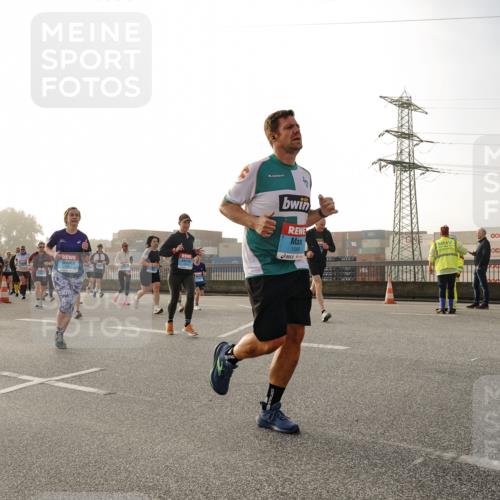 03.10.2026 - Köhlbrandbrückenlauf Michael Burmester http://msf.ph/oto/10765485 03.10.2026 09:20:01 Position 3 1393, 1569, 3 meine-sportfotos.de