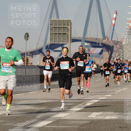 03.10.2026 - Köhlbrandbrückenlauf Michael Burmester http://msf.ph/oto/10765486 03.10.2026 09:43:38 Position 3 2246, 1760, 2148, 12, 5 meine-sportfotos.de