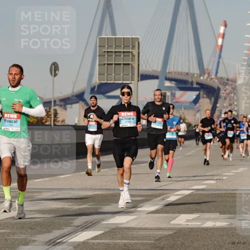 03.10.2026 - Köhlbrandbrückenlauf Michael Burmester http://msf.ph/oto/10765488 03.10.2026 09:43:38 Position 3 2246, 1760, 2148, 12, 5 meine-sportfotos.de