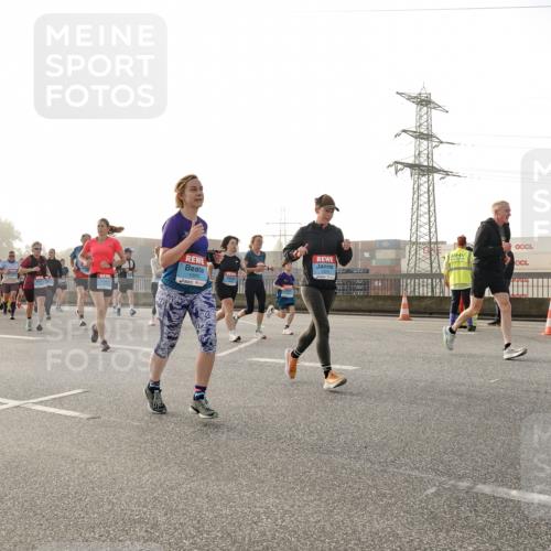 03.10.2026 - Köhlbrandbrückenlauf Michael Burmester http://msf.ph/oto/10765493 03.10.2026 09:20:02 Position 3 2514, 1393 meine-sportfotos.de