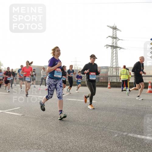 03.10.2026 - Köhlbrandbrückenlauf Michael Burmester http://msf.ph/oto/10765495 03.10.2026 09:20:02 Position 3 1393, 3 meine-sportfotos.de