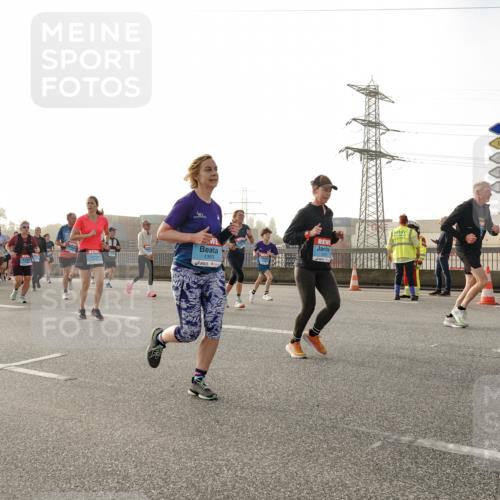 03.10.2026 - Köhlbrandbrückenlauf Michael Burmester http://msf.ph/oto/10765498 03.10.2026 09:20:02 Position 3 1393 meine-sportfotos.de