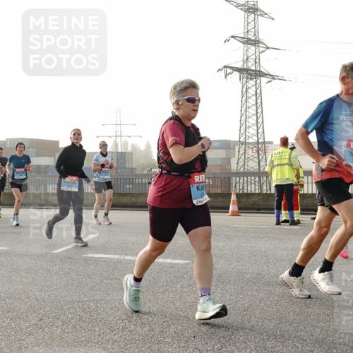 03.10.2026 - Köhlbrandbrückenlauf Michael Burmester http://msf.ph/oto/10765508 03.10.2026 09:20:05 Position 3 3 meine-sportfotos.de