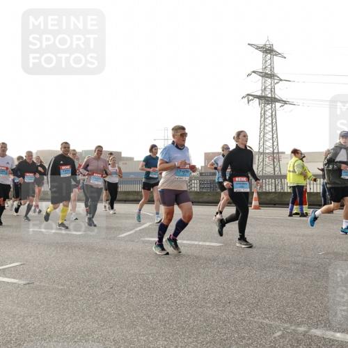 03.10.2026 - Köhlbrandbrückenlauf Michael Burmester http://msf.ph/oto/10765519 03.10.2026 09:20:06 Position 3  meine-sportfotos.de