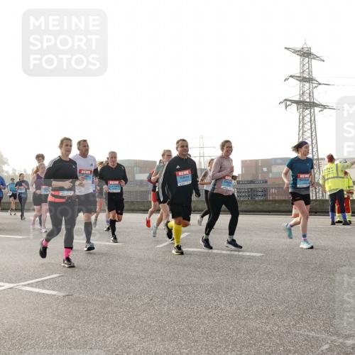 03.10.2026 - Köhlbrandbrückenlauf Michael Burmester http://msf.ph/oto/10765525 03.10.2026 09:20:08 Position 3  meine-sportfotos.de