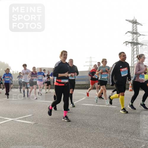 03.10.2026 - Köhlbrandbrückenlauf Michael Burmester http://msf.ph/oto/10765529 03.10.2026 09:20:08 Position 3 1 meine-sportfotos.de