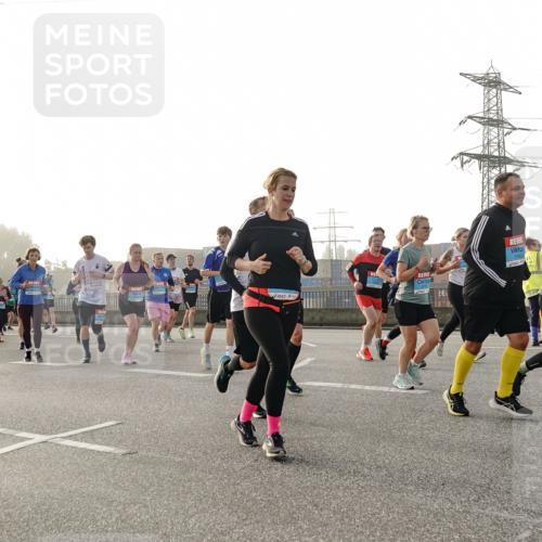 03.10.2026 - Köhlbrandbrückenlauf Michael Burmester http://msf.ph/oto/10765532 03.10.2026 09:20:09 Position 3 1 meine-sportfotos.de