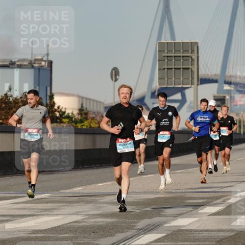 03.10.2026 - Köhlbrandbrückenlauf Michael Burmester http://msf.ph/oto/10765533 03.10.2026 09:43:53 Position 3  meine-sportfotos.de