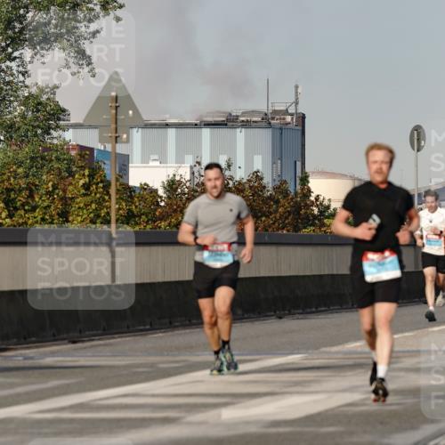 03.10.2026 - Köhlbrandbrückenlauf Michael Burmester http://msf.ph/oto/10765536 03.10.2026 09:43:54 Position 3  meine-sportfotos.de