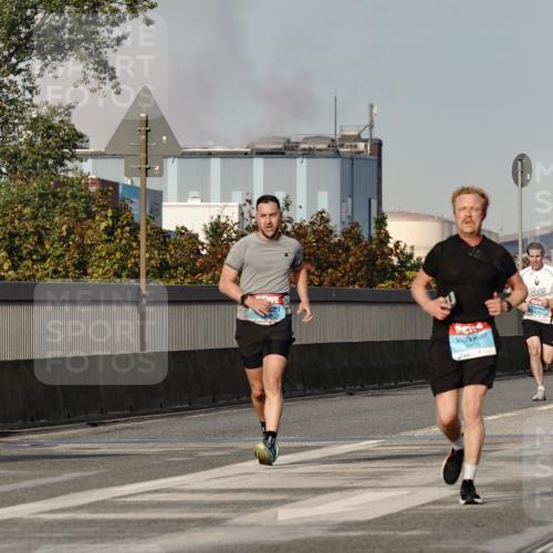 03.10.2026 - Köhlbrandbrückenlauf Michael Burmester http://msf.ph/oto/10765538 03.10.2026 09:43:54 Position 3  meine-sportfotos.de